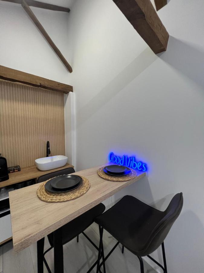 Suites Chic Эренсия Экстерьер фото