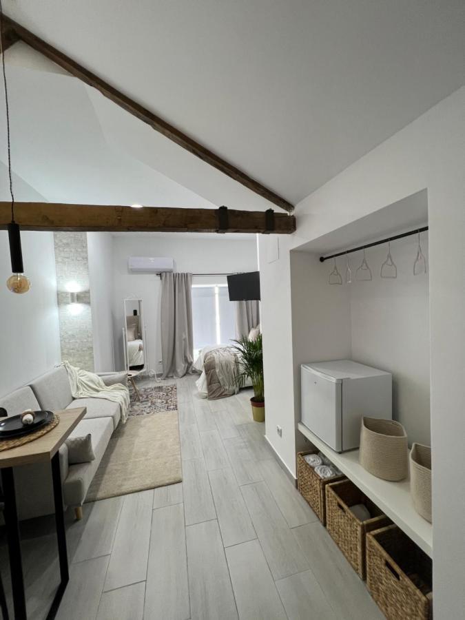 Suites Chic Эренсия Экстерьер фото